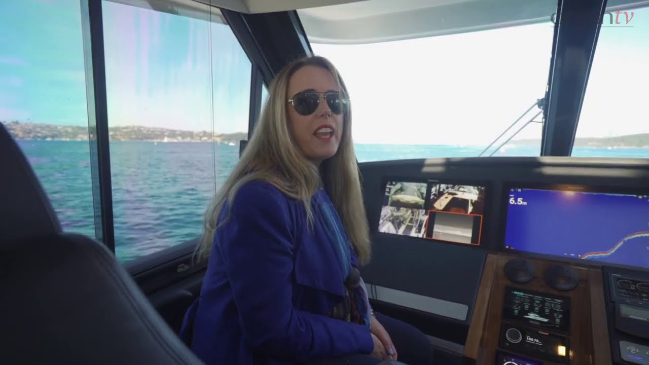 Ocean Boat Review - Riviera 64 Sports Motor Yacht