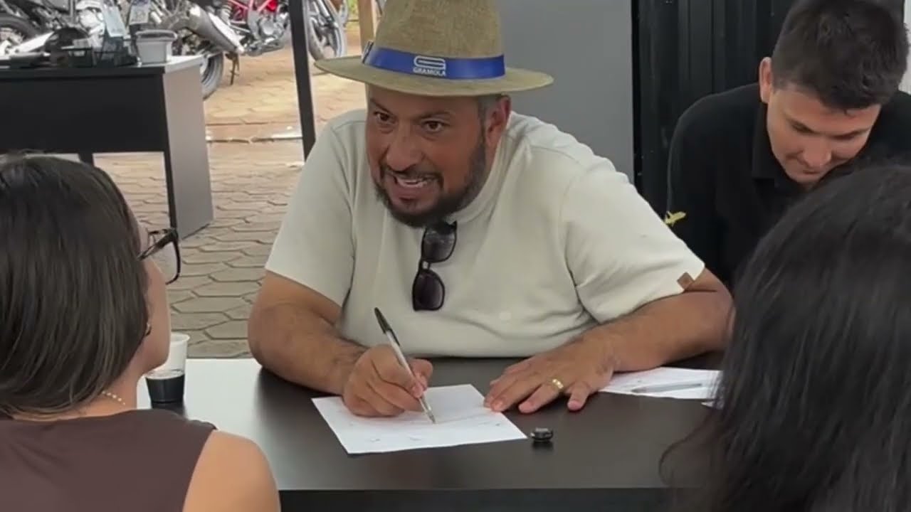ELE FEZ O QUE NENHUM VENDEDOR DE CARROS JAMAIS FARIA… | Uai Veículos 