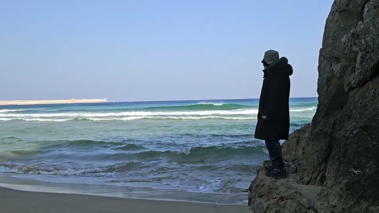 인적없는 쓸쓸한🌊겨울바다🌊 (동해바다 동해 추암해변 에서)