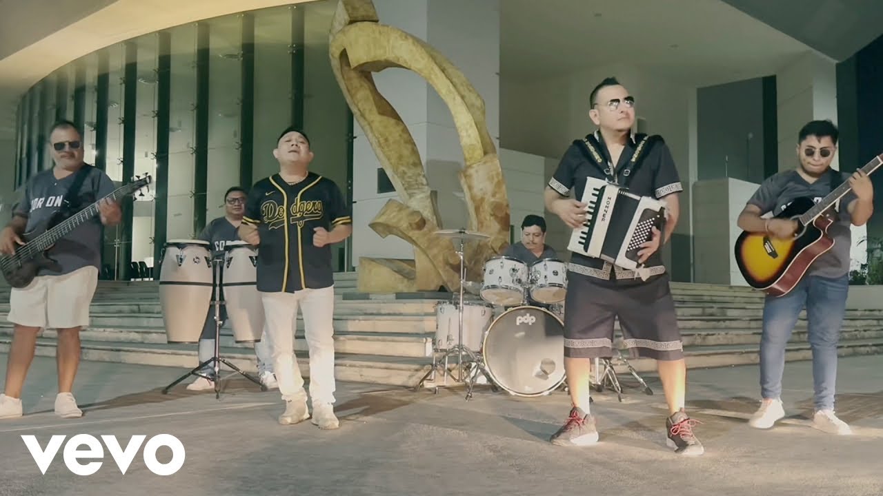 Omar Corona Y Su Norteño - Algo de Mí