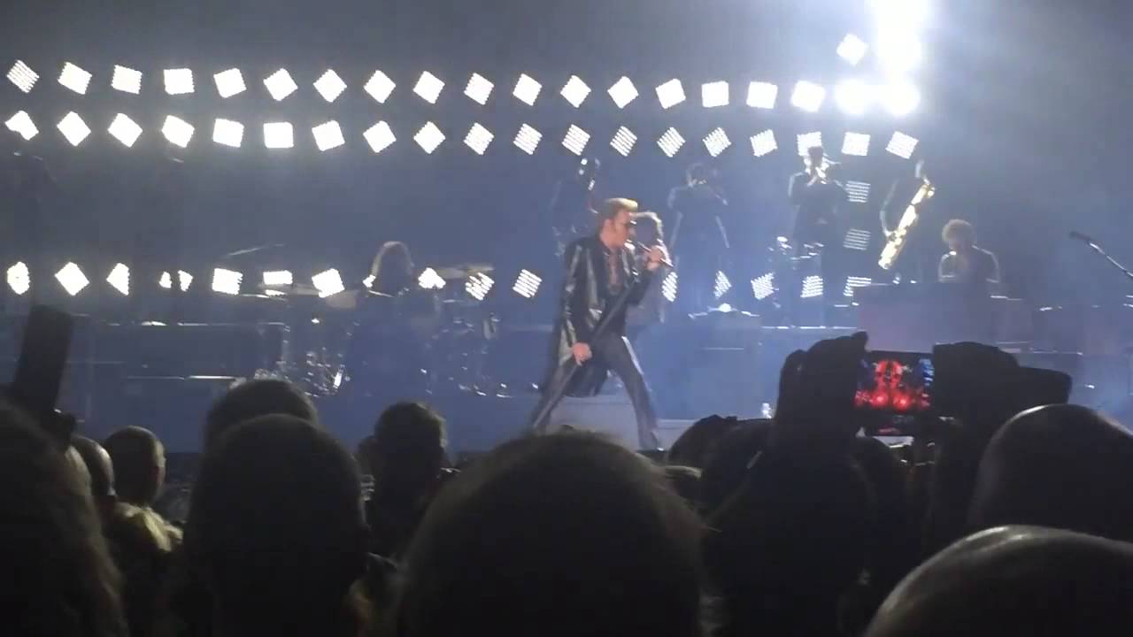 Johnny Hallyday - Entrée + Rester Vivant | Stade Pierre Mauroy Lille 10/10/15