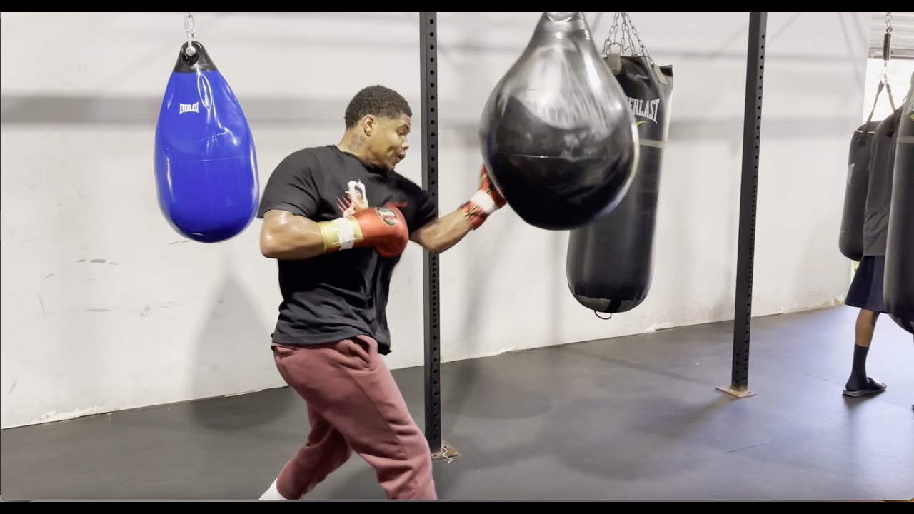 SHAKUR STEVENSON IN PRE-CAMP WORKOUT BLASTING THE WATER BAG PUNCHING DRILL | TRAINING FOOTAGE