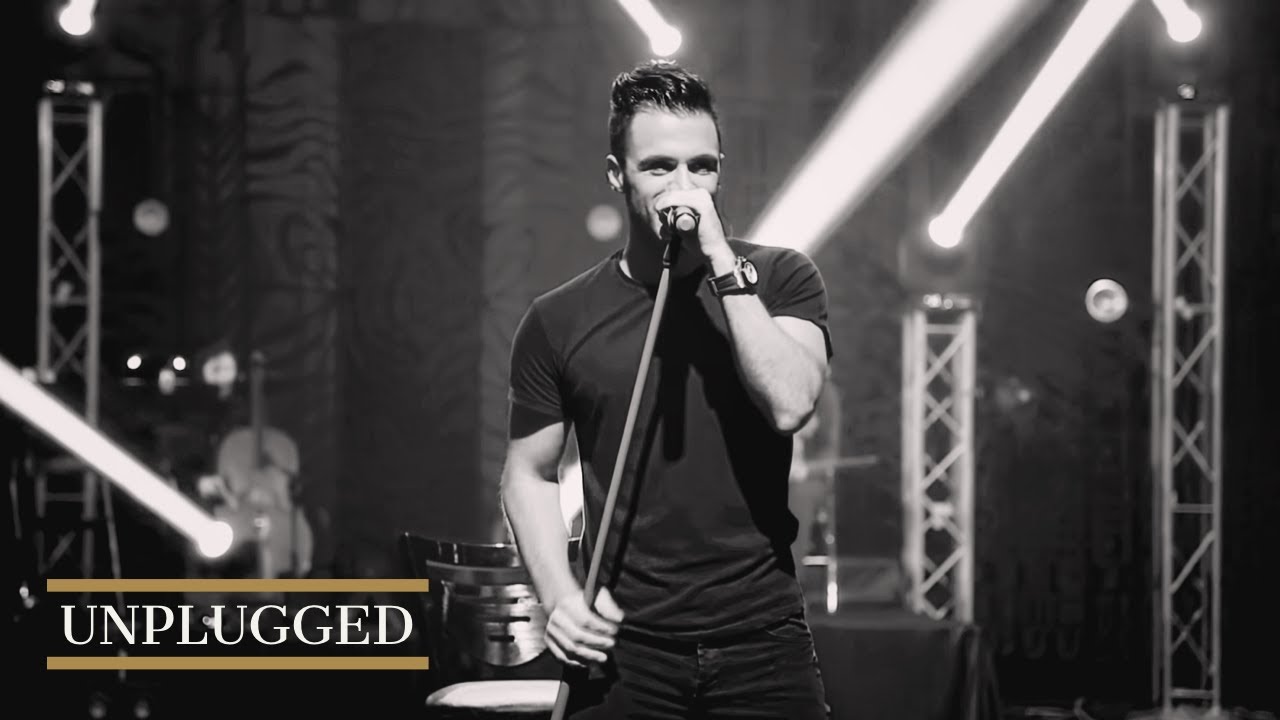 Sirvan Khosravi - Doost Daram Zendegiro | UNPLUGGED | Live in Tehran 2015