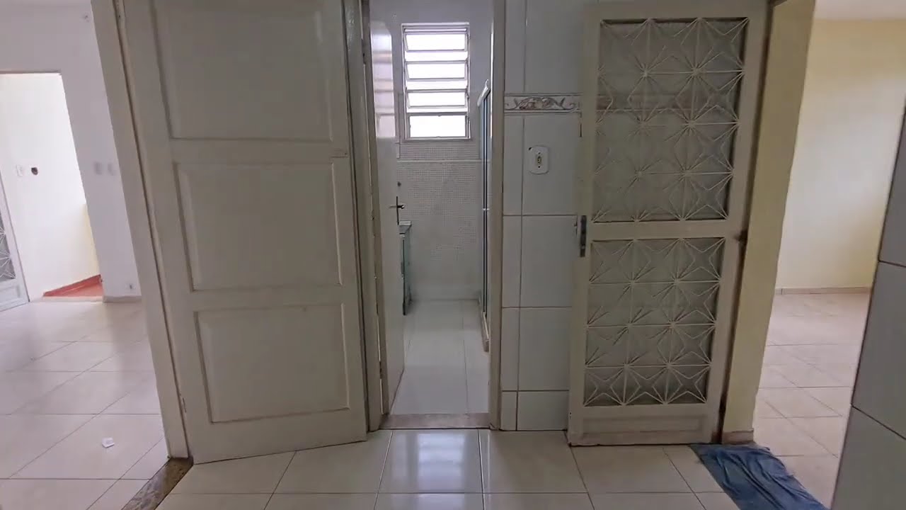 🏡Imóvel com 3 Quartos, Frente e Terraço em Vaz Lobo💫