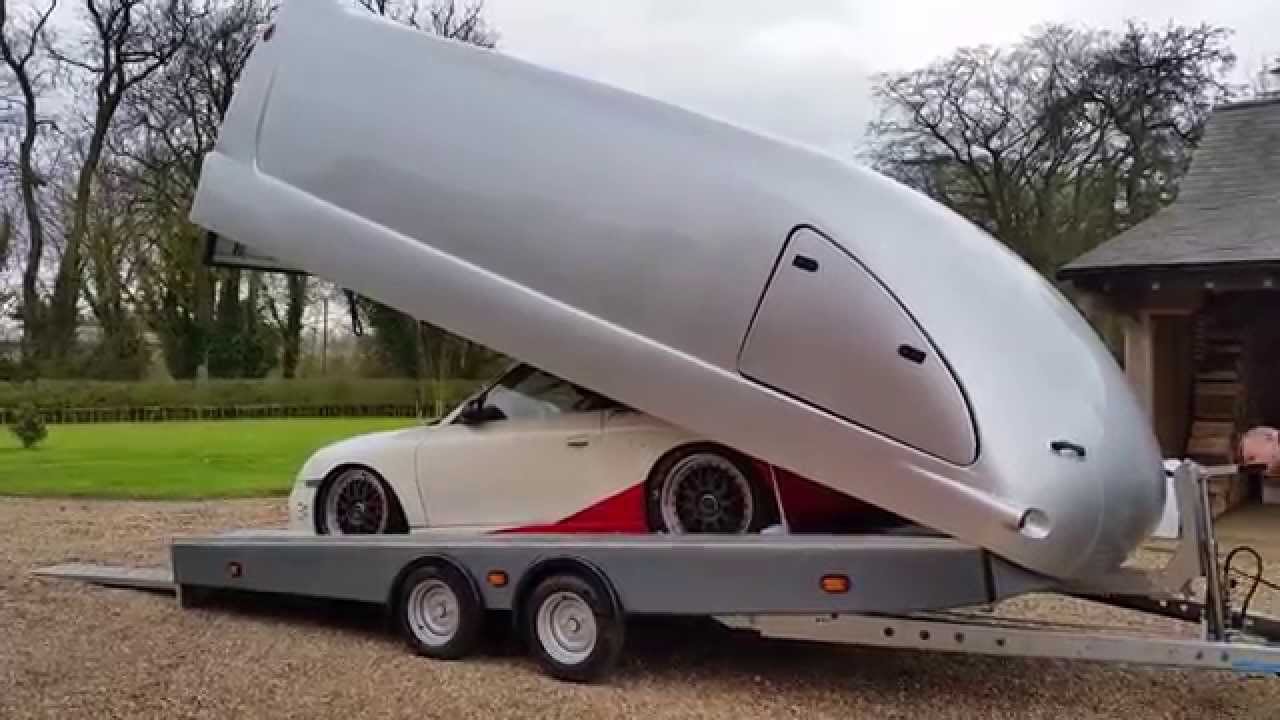 Woodford Car Trailer Unloading Porsche