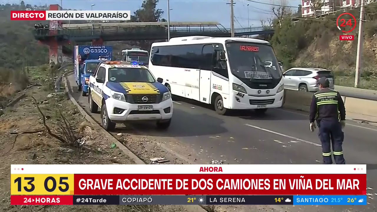 Grave accidente de tránsito en Viña del Mar: tres vehículos cayeron en quebrada