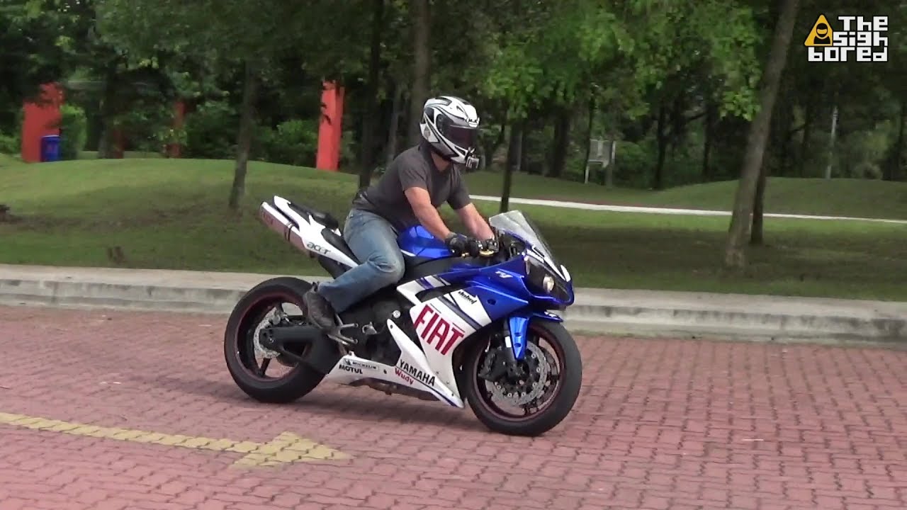 Yamaha R1 Yoshimura exhaust