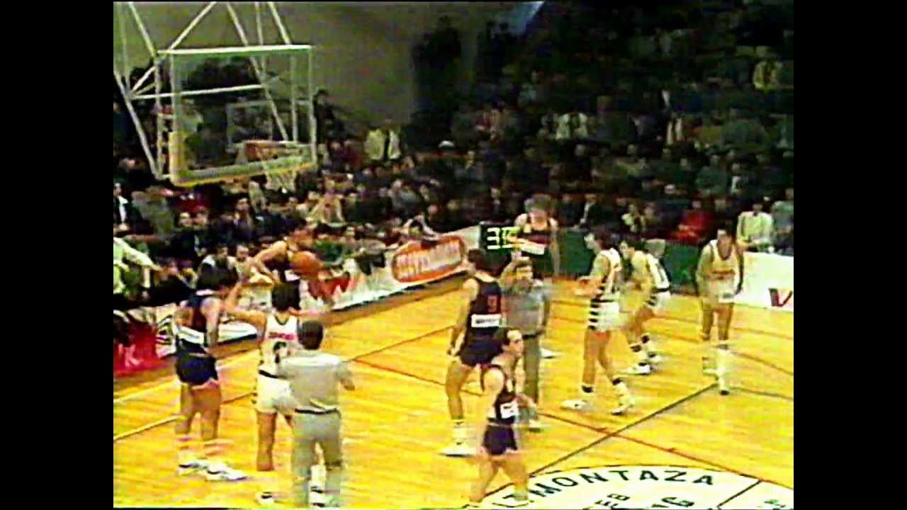 Arbiter Stasil Burja na tekmi &Scaron;ibenka : Partizan