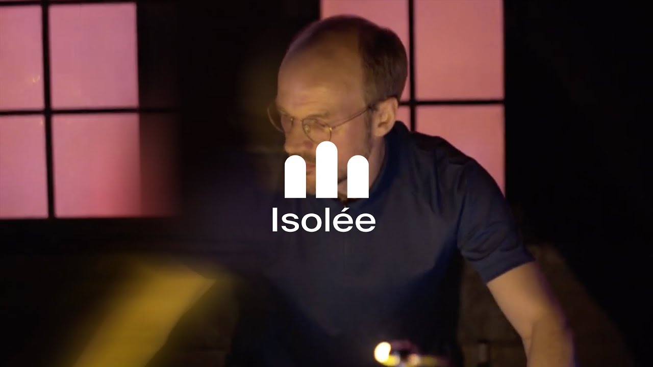 Isolée - Pisco (Live at Reunion, Beirut)