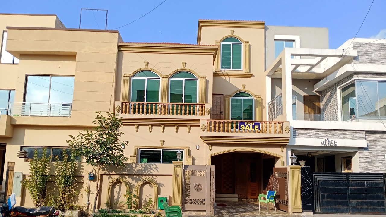 5 Marla 25×45 Classic & Royal House 🏡 For Sale at Bahria Town Lahore