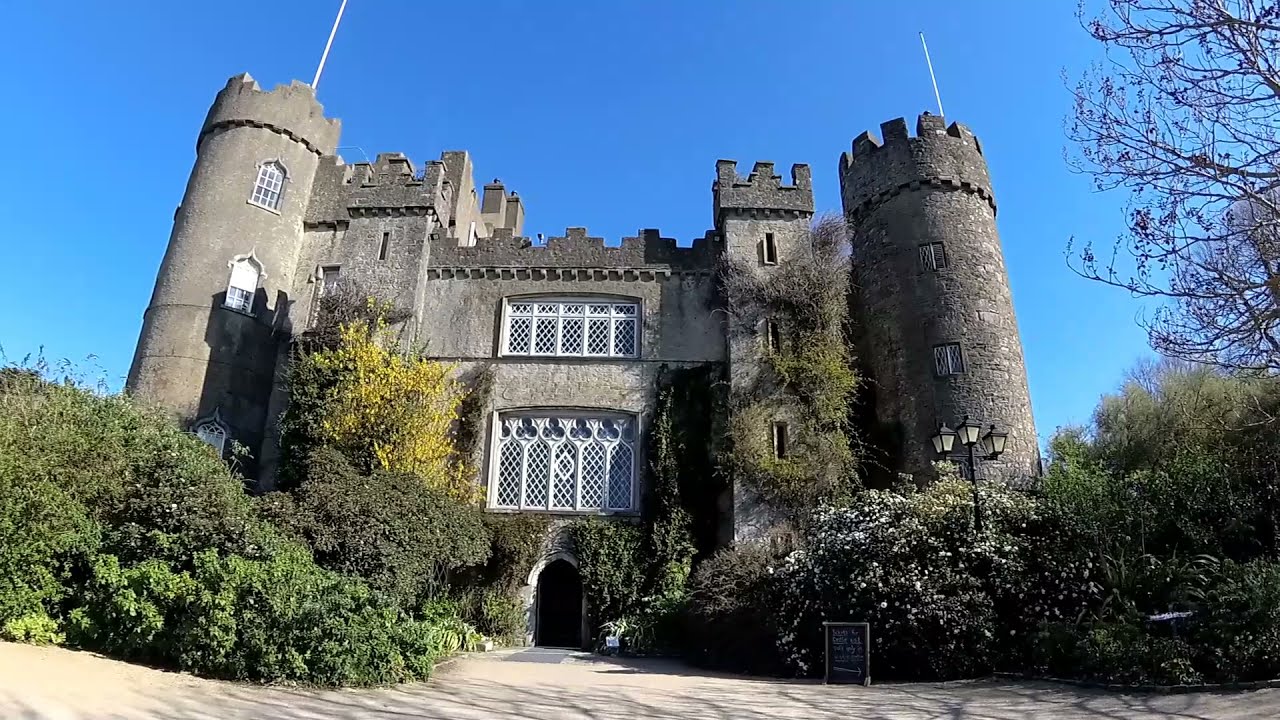🇮🇪 Walking at MALAHIDE Castle & Botanical Garden/Ireland 2019  March