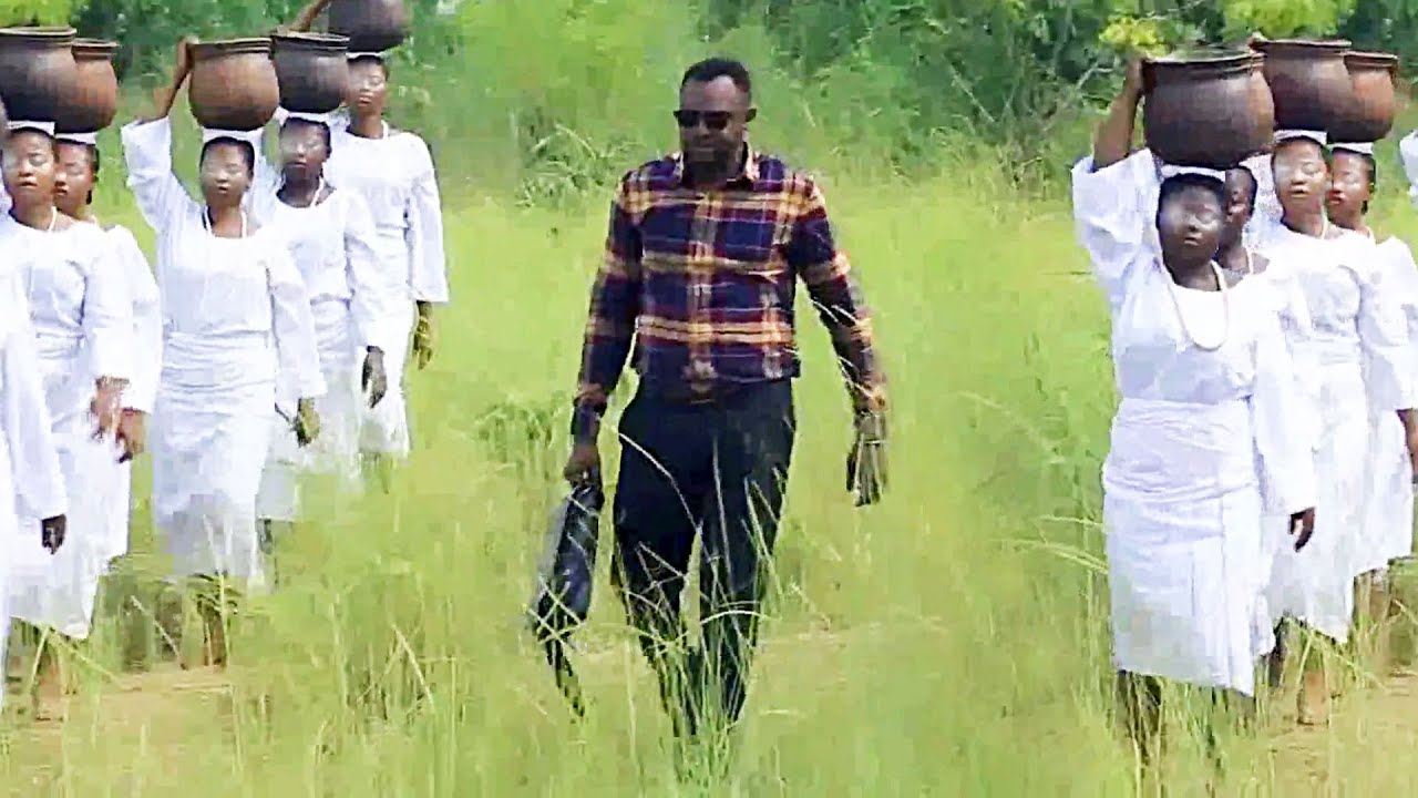 EKUN OKUNRIN ALAGBARA - A Nigerian Yoruba Movie Starring Odunlade Adekola