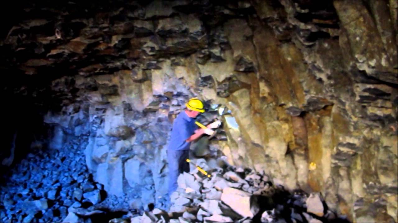 Sidi Rahal Geode Mines, Morocco, 2013