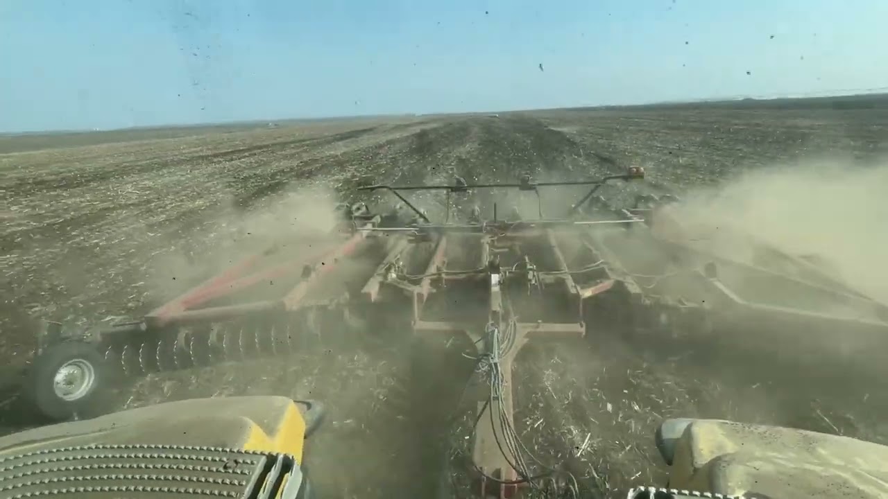 La pregatit terenul 2025! Challenger & Case True Tandem!