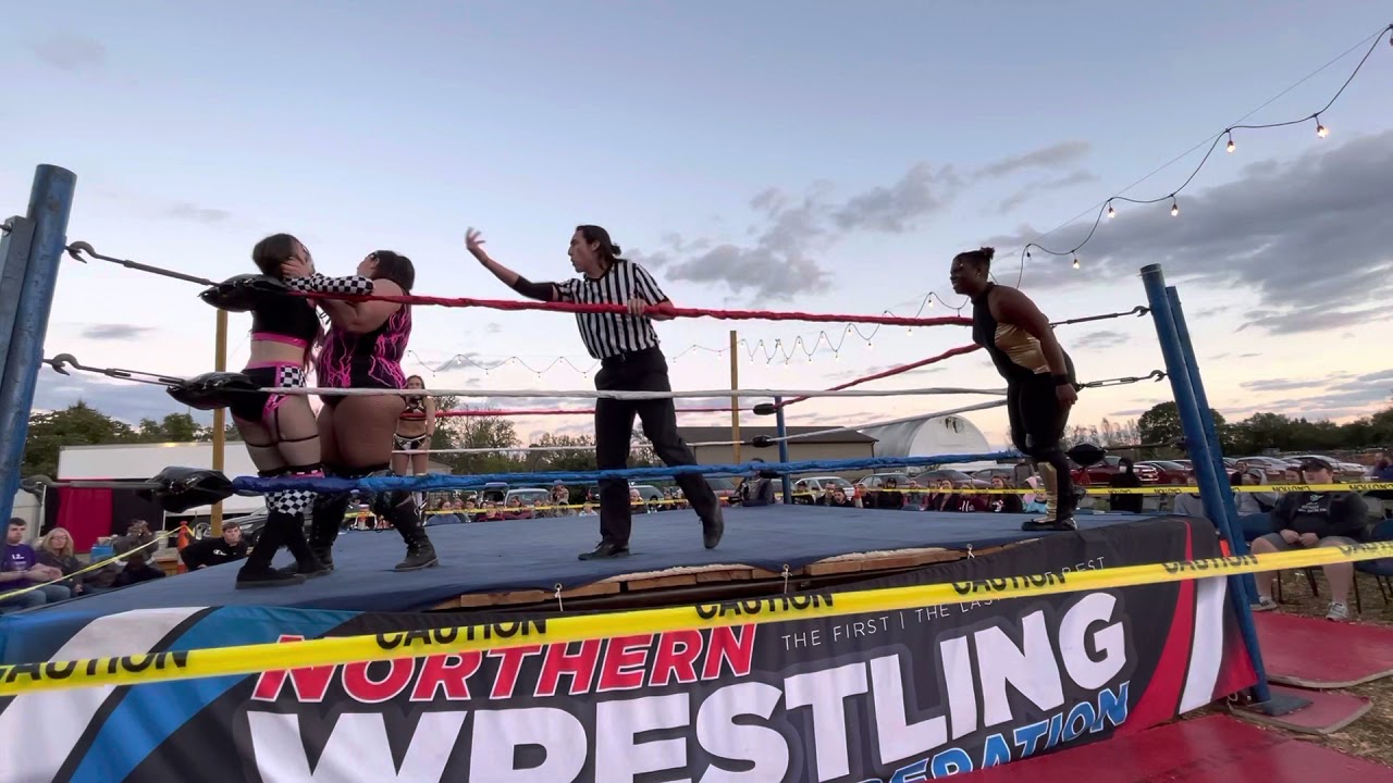 Big Mama & Breezy V.S. Riley Matthews & Nikki Victory