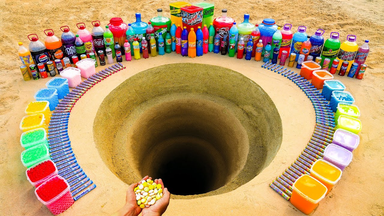 Giant Mtn Dew, Fanta, Sprite, Chupa Chups, Dr Pepper, Coca Cola vs Mentos in the Underground