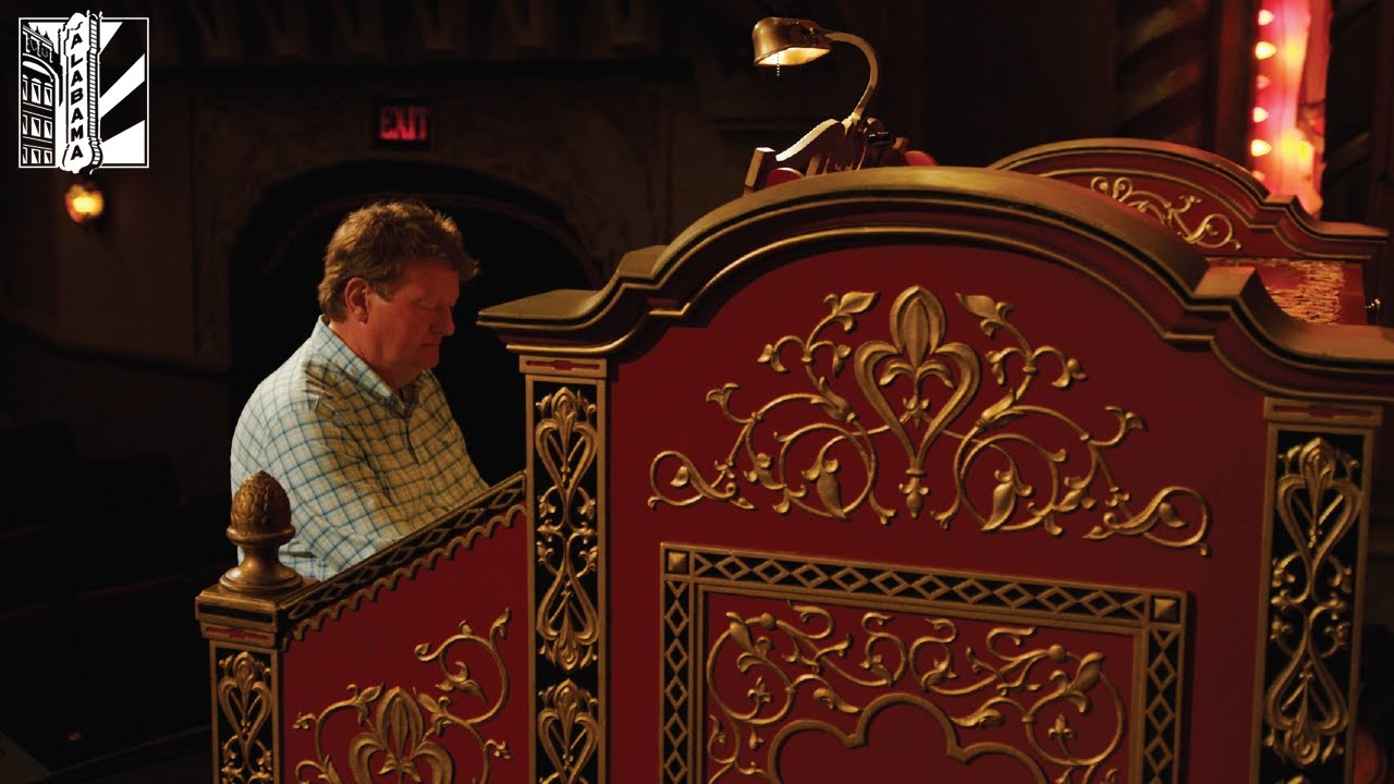 The Alabama Theatre's Mighty Wurlitzer—