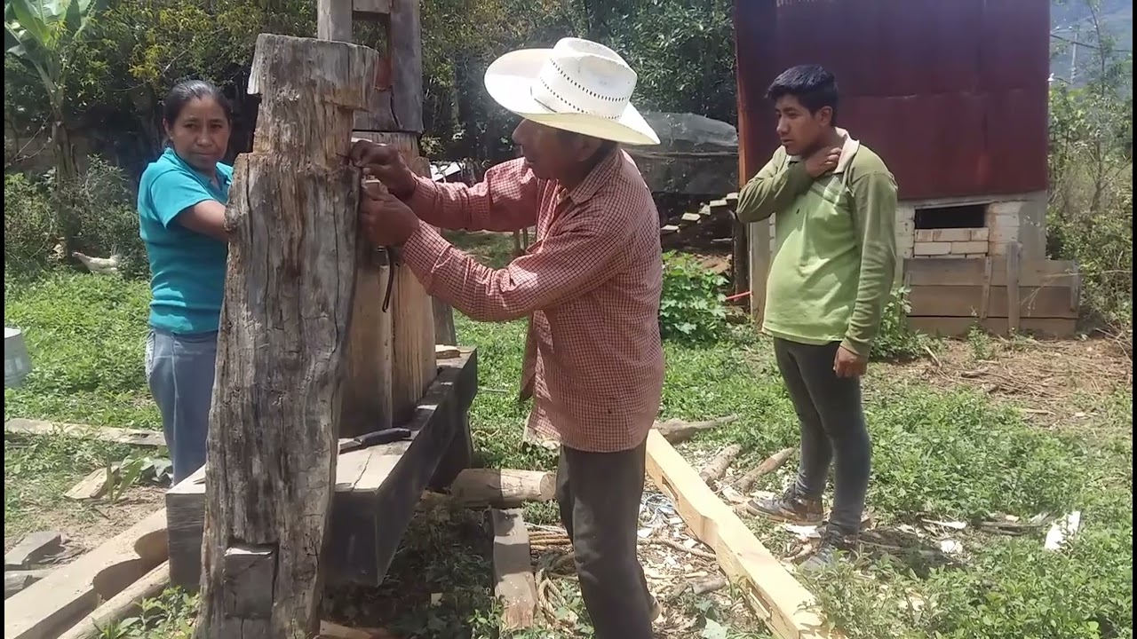 Desarmando y armando el trapiche