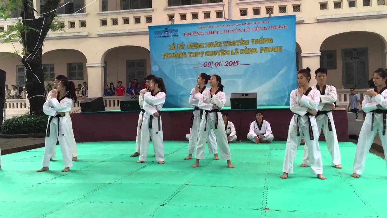Biểu diễn trường Lê Hồng Phong ngày 6/1/2015