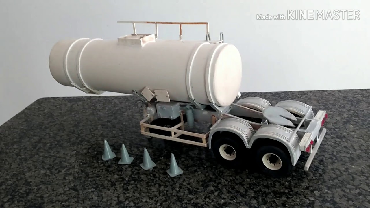 Miniatura tanque 7 eixos de PVC