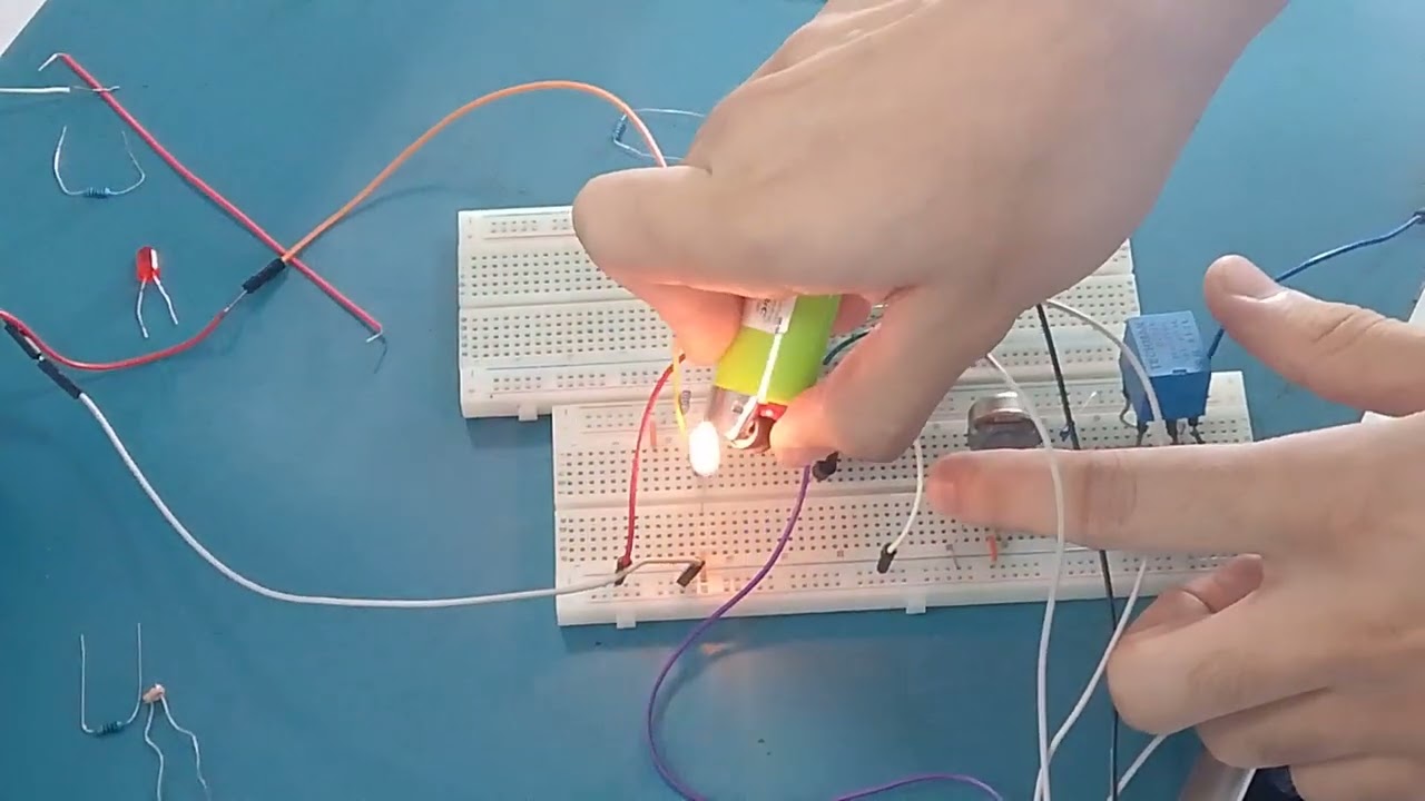 Lab. Electr&oacute;nica II pr&aacute;ctica III 💡CIRCUITO DE BOMBILLA CON SENSOR DE OSCURIDAD Y SENSOR T&Eacute;RMICO 