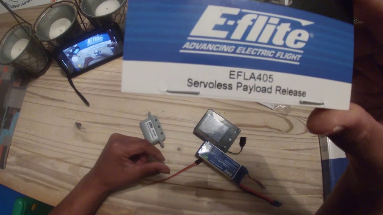 Rc airplane Servoless Payload Release