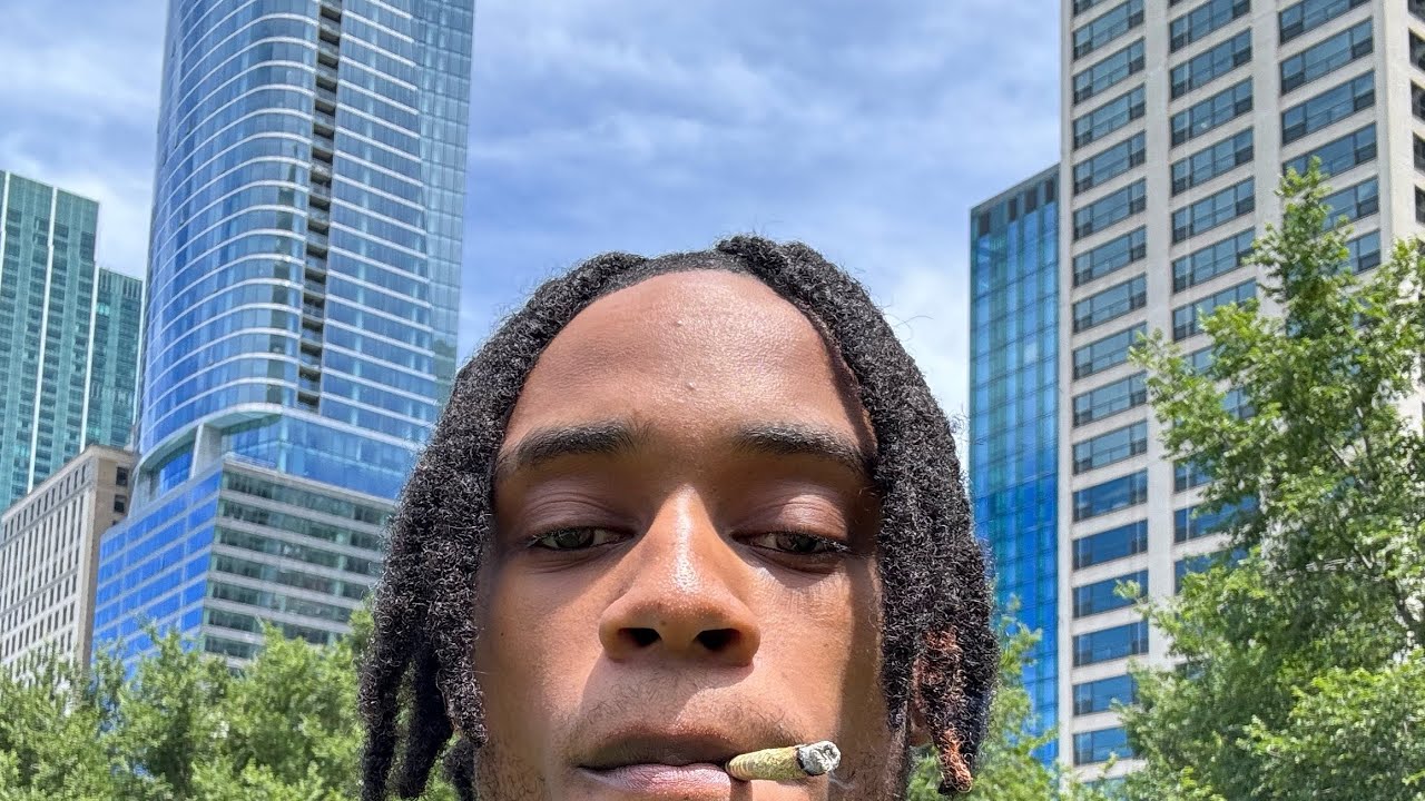 JENNY KUSH STRAIN REVIEW👧🏻💨 (CHICAGO DISPENSARY EDITION🔥)