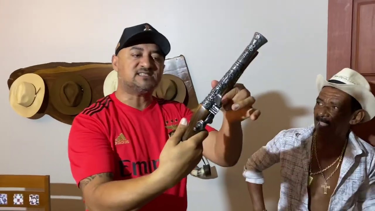 TIRINGA ENCONTRA A PISTOLA DE VOVÔ NA FAZENDA CAJÁ 😂 | COMÉDIA SELVAGEM ®
