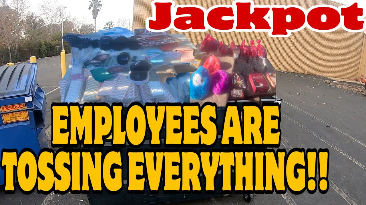 DUMPSTER DIVING - 99 CENTS STORE IS GOING OUT OF BUSINESS AND EMPLOYEES ARE TOSSING EVERYTHING!!