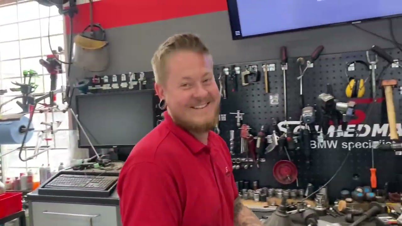 BMW M4:an ska på service hos Schmiedmann😃.