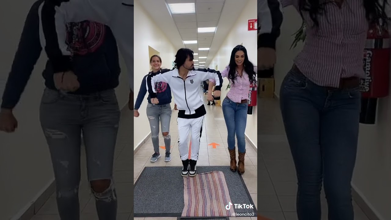 Jose Ron y Livia Brito TikTok