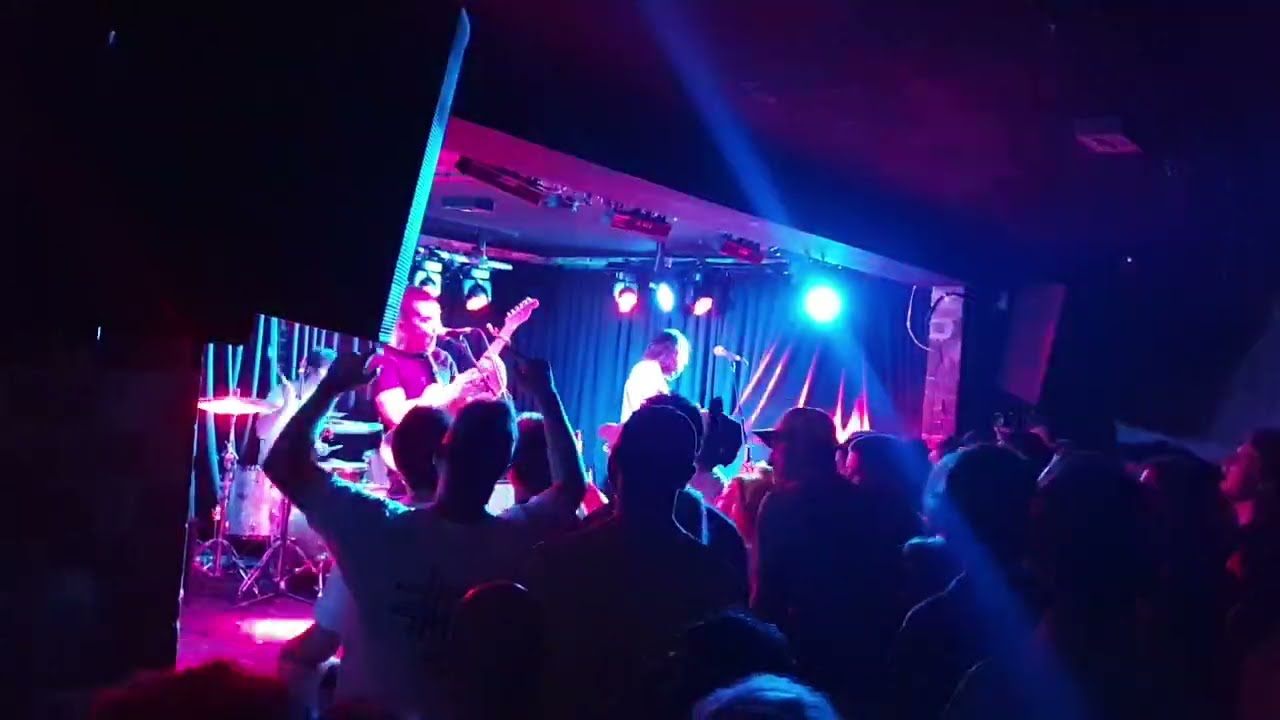 Tiny Moving Parts - It's Too Cold Tonight - Melbourne - 2020 (Evelyn Hotel)