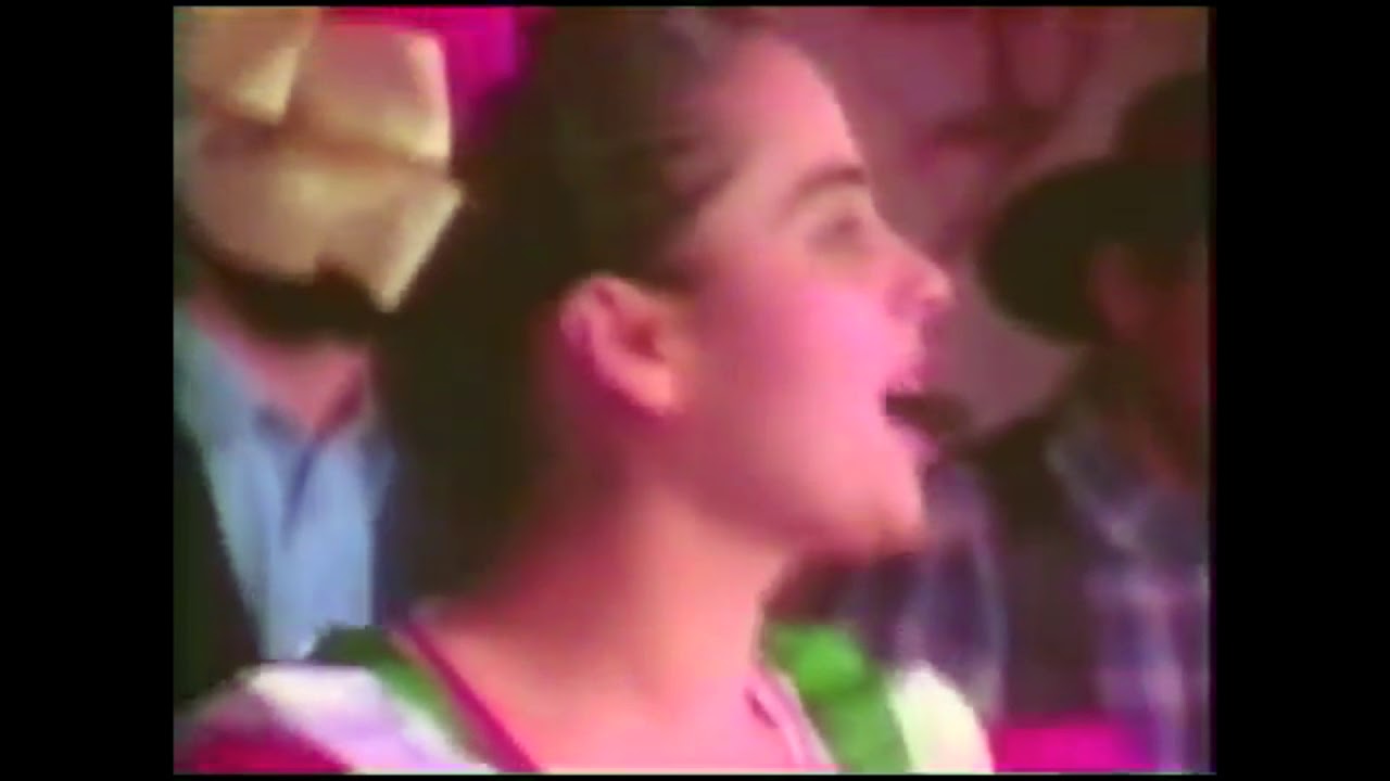 Annette, Karina, Linda y Lilian Moreno - Lo Traia Al Reves (Video)