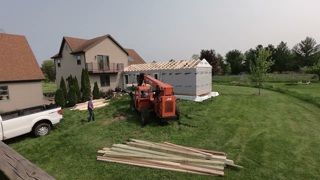 Linked Living Homes | Granny Pod Install Timelapse