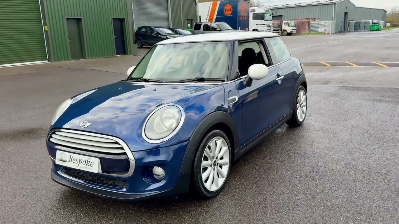 2014 Mini Cooper Blue 