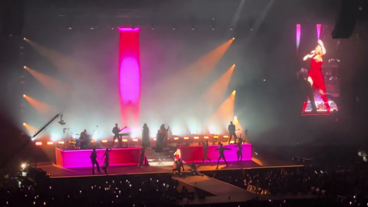 Kylie Minogue - Medley Disco - Tension Tour - CDMX Agosto 25