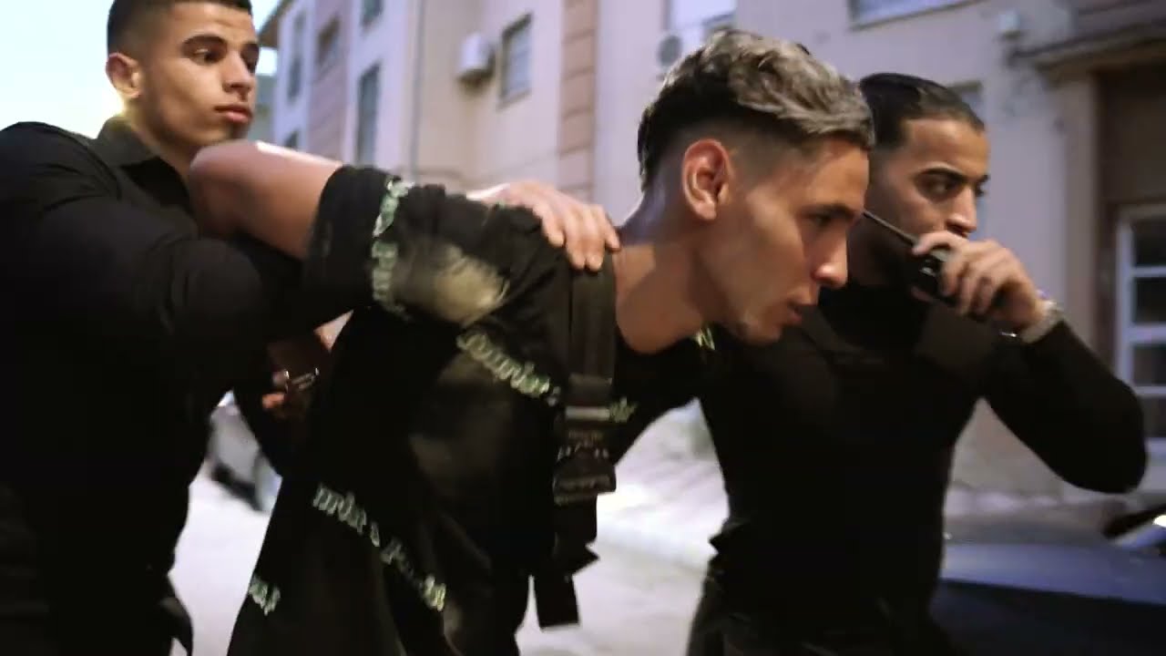 ESPARTANO - TUSSI - (VÍDEO OFFICIAL)