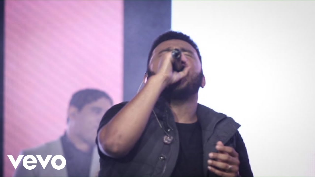 Eli Soares - Deus Está Aqui (Ao Vivo Na Penha, Rio De Janeiro)