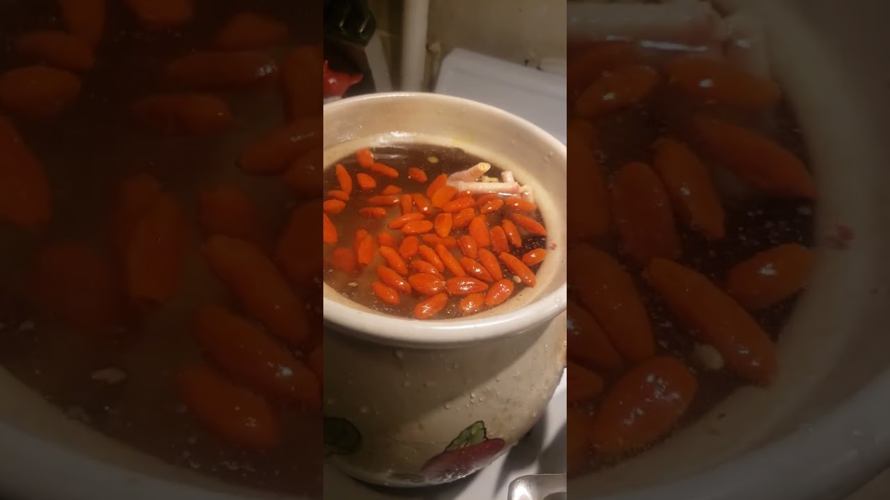 Making Chicken Soup W/Chicken, Gogi Berries, Fresh Yam, and  Gordon Euryam Seeds and Carrot Slices 3