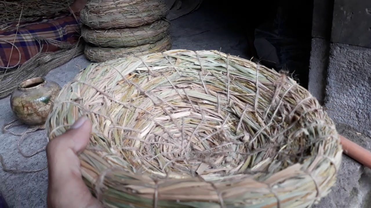 CARA MEMBUAT TARANGAN AYAM (UNGGAS) DARI JERAMI (HOW TO MAKE A NEST)