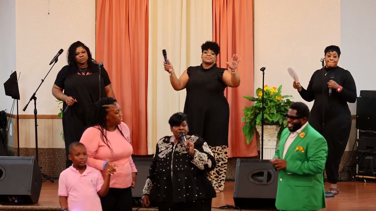 4TV * Annie and the Caldwells - (10/29/2023) __in Tupelo MS