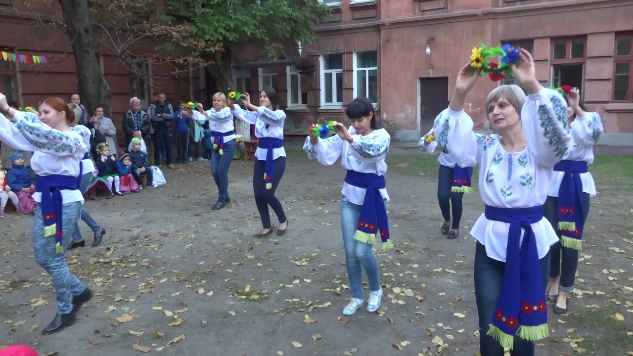 Танець.Вихователі днз151