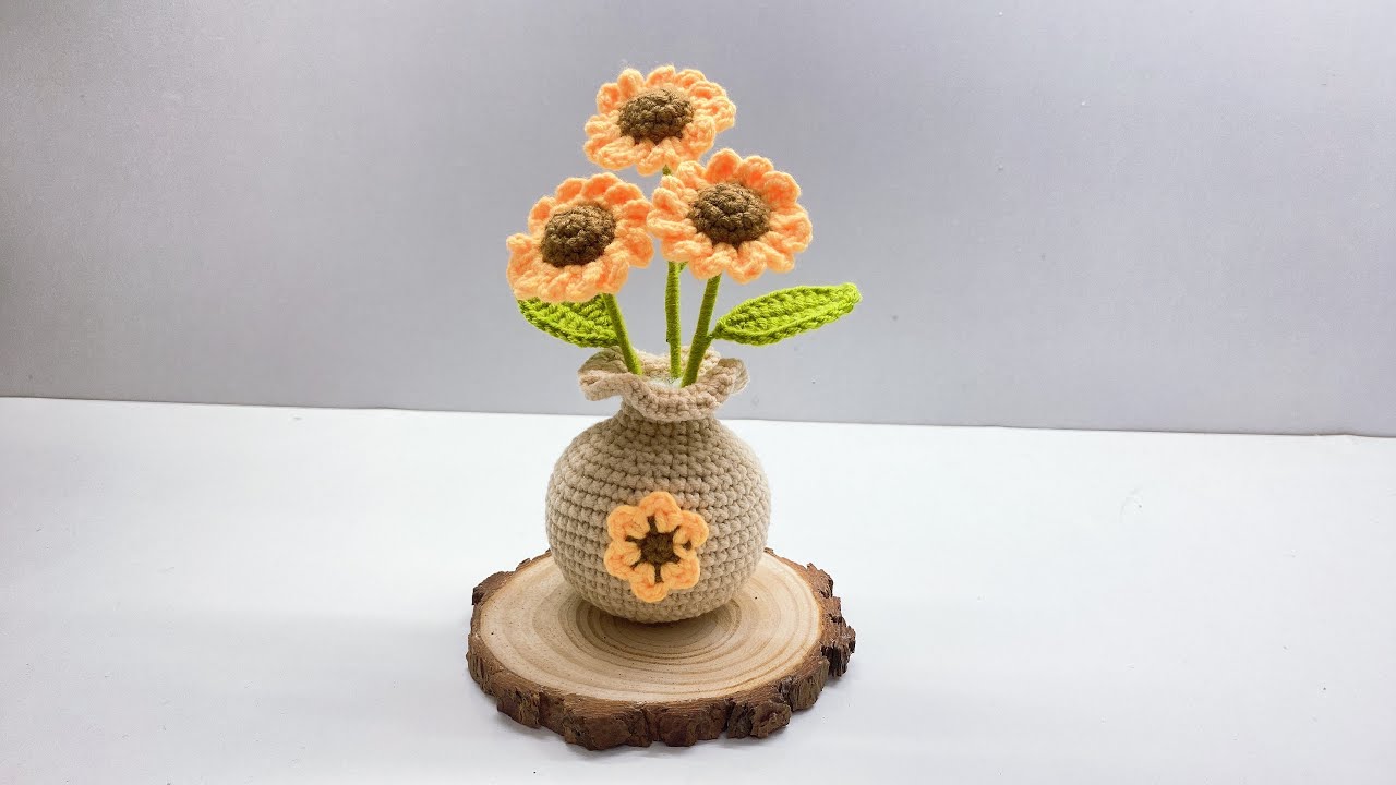 🌻 Crochet Sunflower Mini Pot 🌻 - Step by Step Tutorial