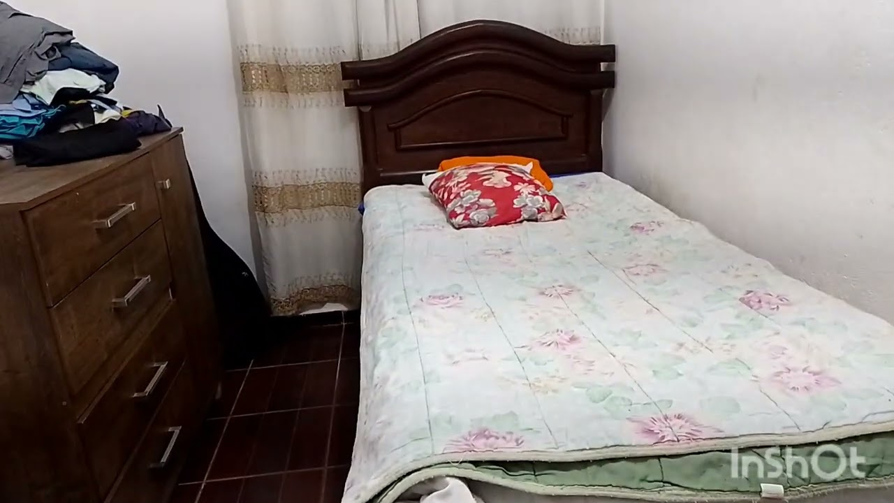 Comprinhas  pro lar  _sofá _ cama box _ escada ficou pronta 