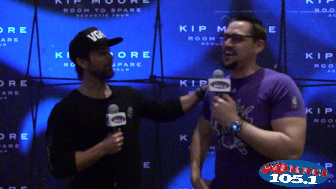 Pacey Interviews Kip Moore At The Crest Theater