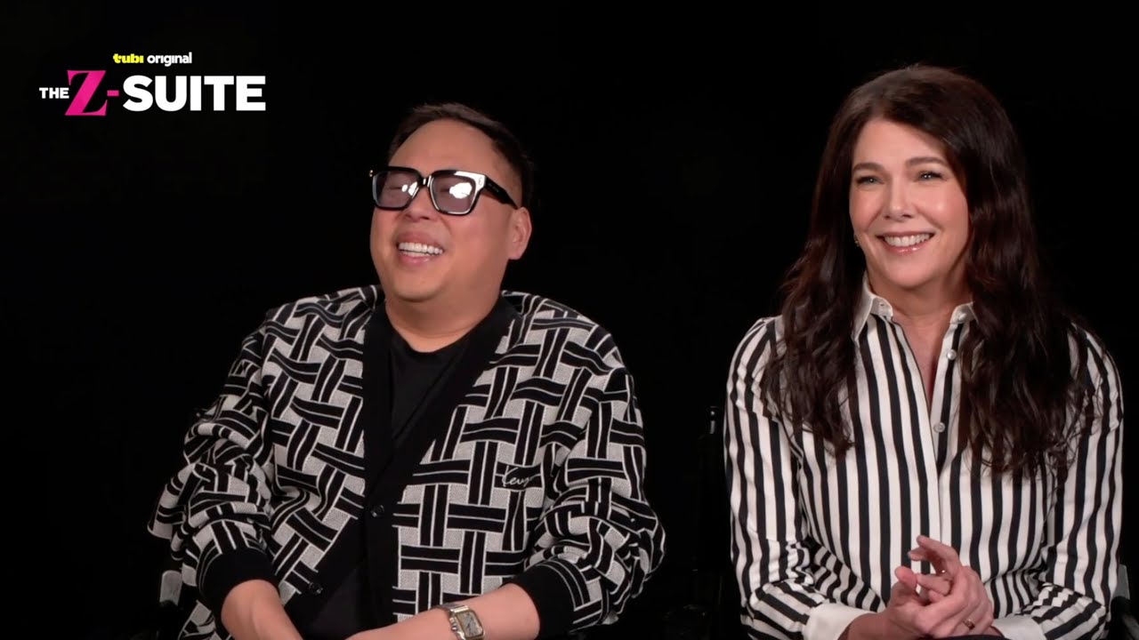Lauren Graham & Nico Santos Put Their Gilmore Girls & Crazy Rich Asians Characters In The Z-Suite