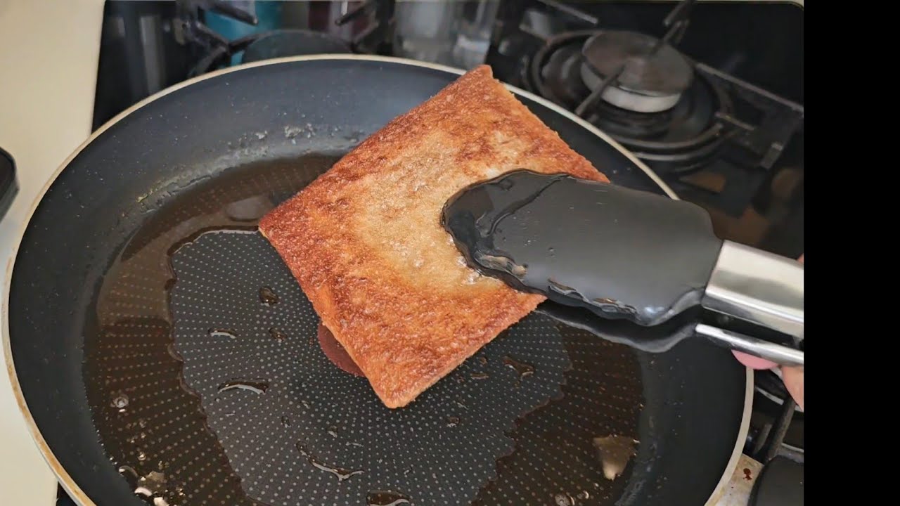 YUM! Fried Bacon Bread 🥓