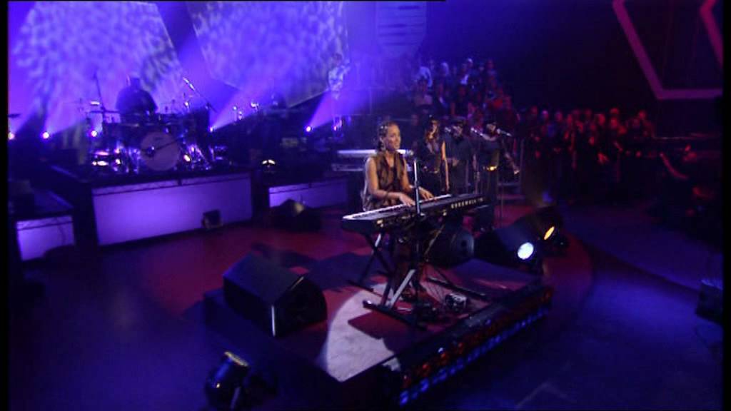 Alicia Keys - How Come You Don't Call Me  - Later With Jools Holland