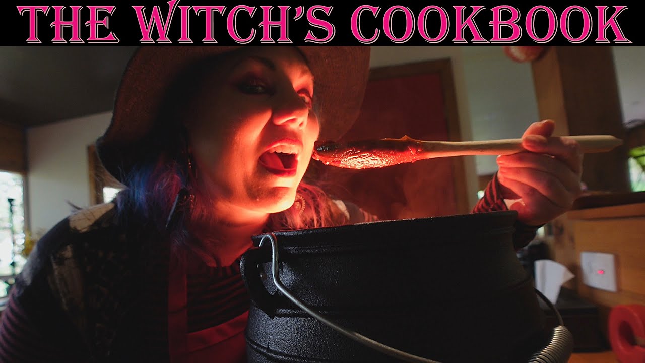 The Witches Cookbook by Fortuna Noir - Simple Chilli Recipe