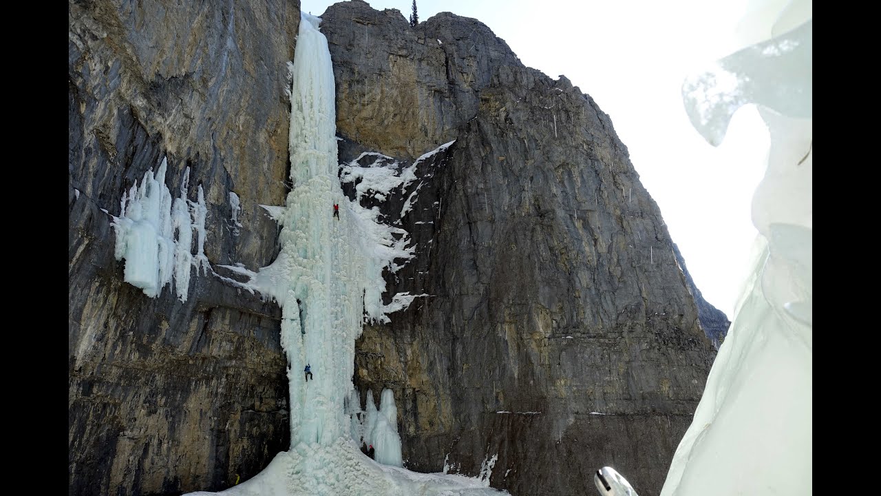 ice climbing in the canadian rockies - 2020